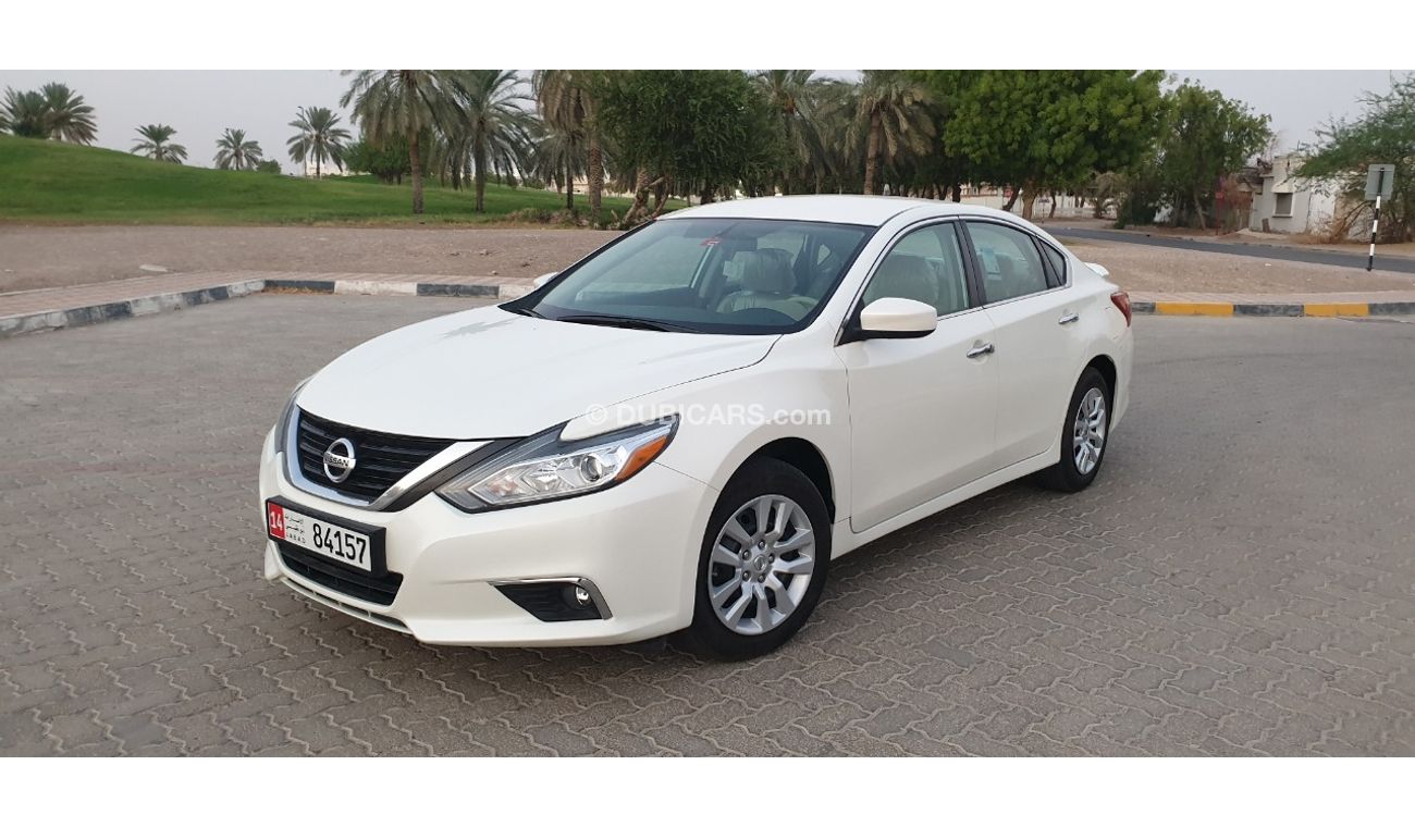 Nissan Altima 2.5 S Model 2018 GCC Specs Single Owner Low Mileage Like Brand New