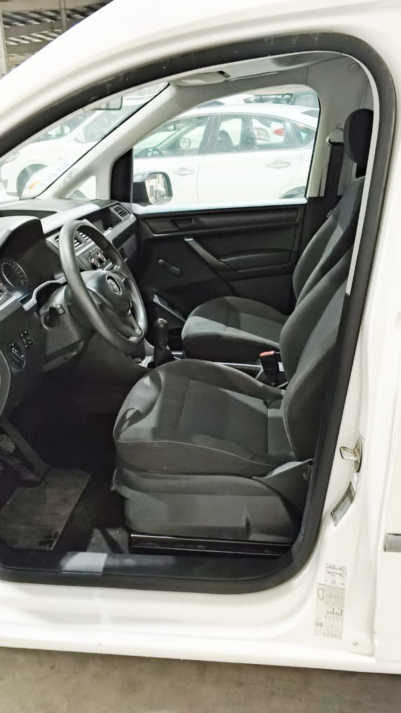 فولكس واجن كادي Non accident