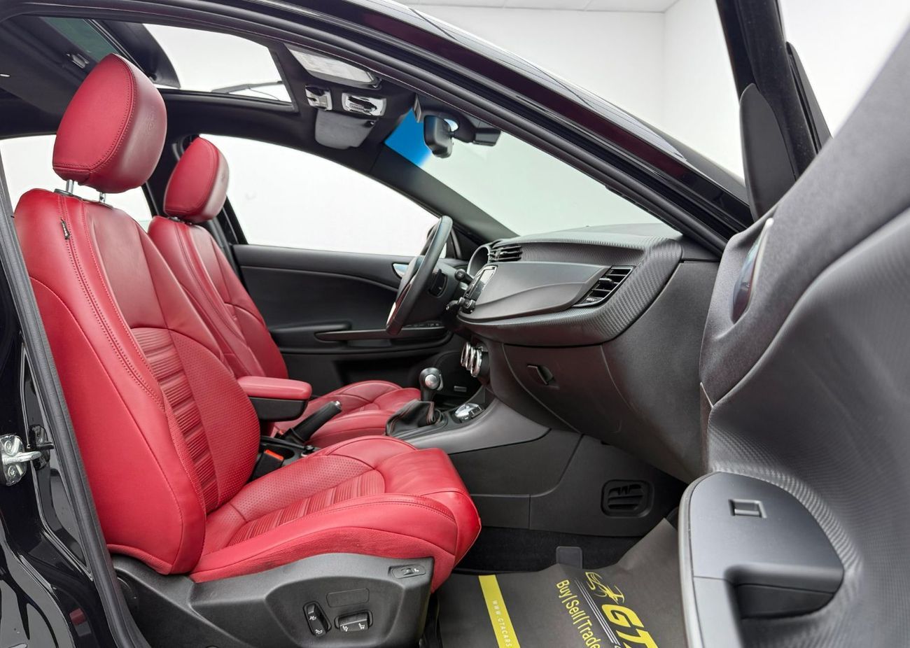 Alfa Romeo Giulietta 2021 Alfa Romeo Giulietta Veloce, 2026 Alfa Romeo Warranty + Service Pack, Excellent Condition, GCC