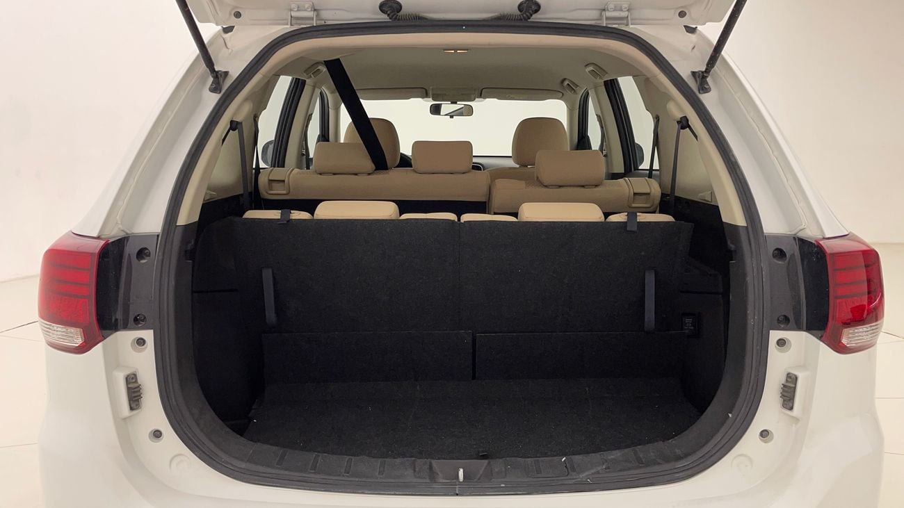 ميتسوبيشي آوتلاندر GLX MID LINE 2.4 | بدون دفعة مقدمة | اختبار القيادة في المنزل