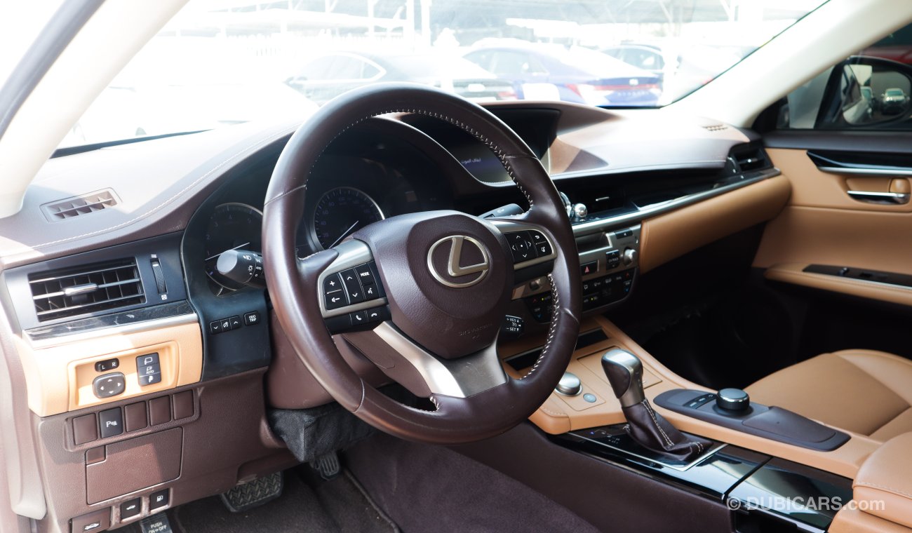 Lexus ES350