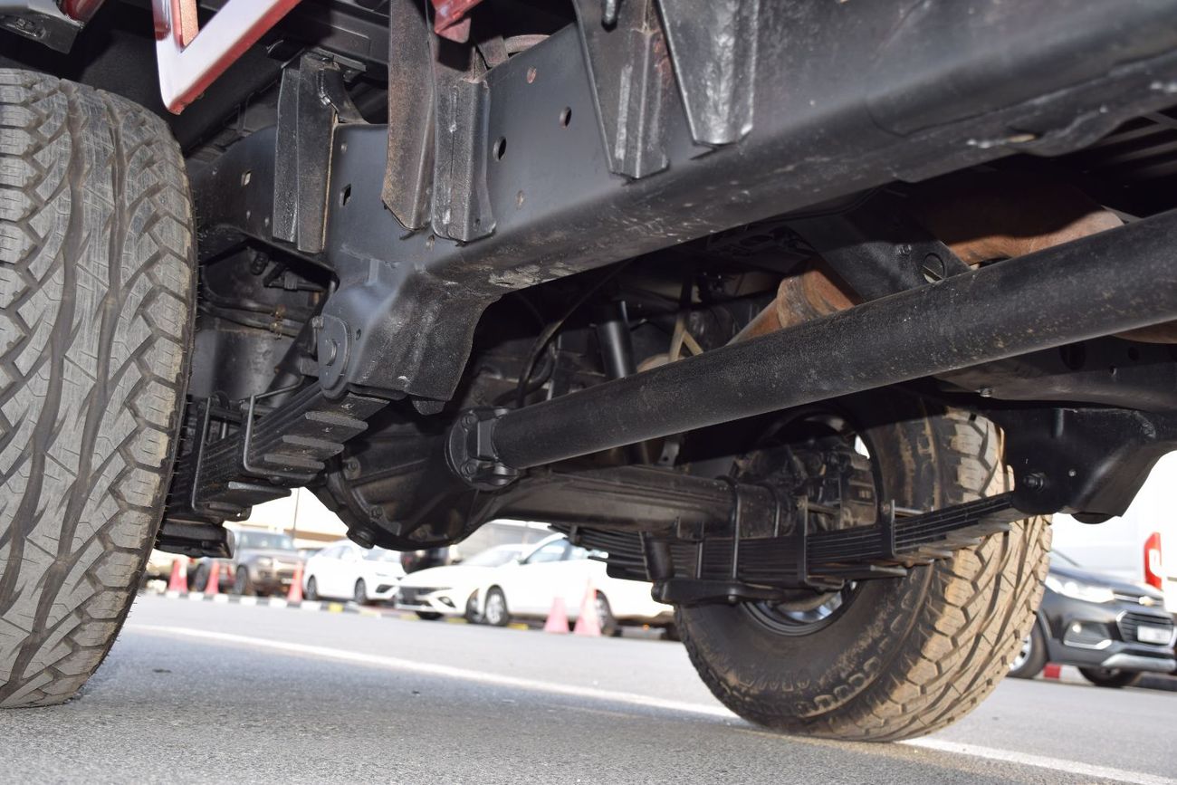 تويوتا لاند كروزر بيك آب 4.5L Diesel V8 Right Hand Drive (Export Only)