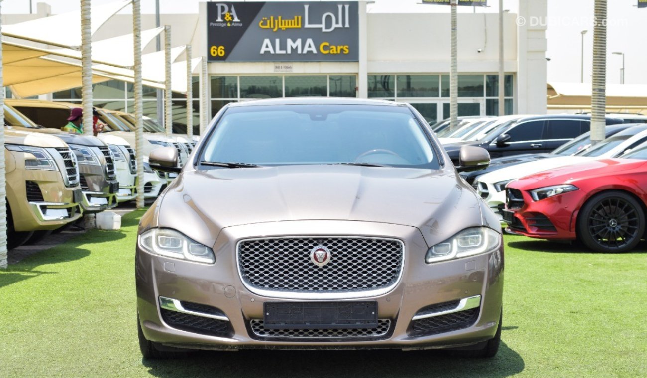 Jaguar XJ Gcc first owner top opition