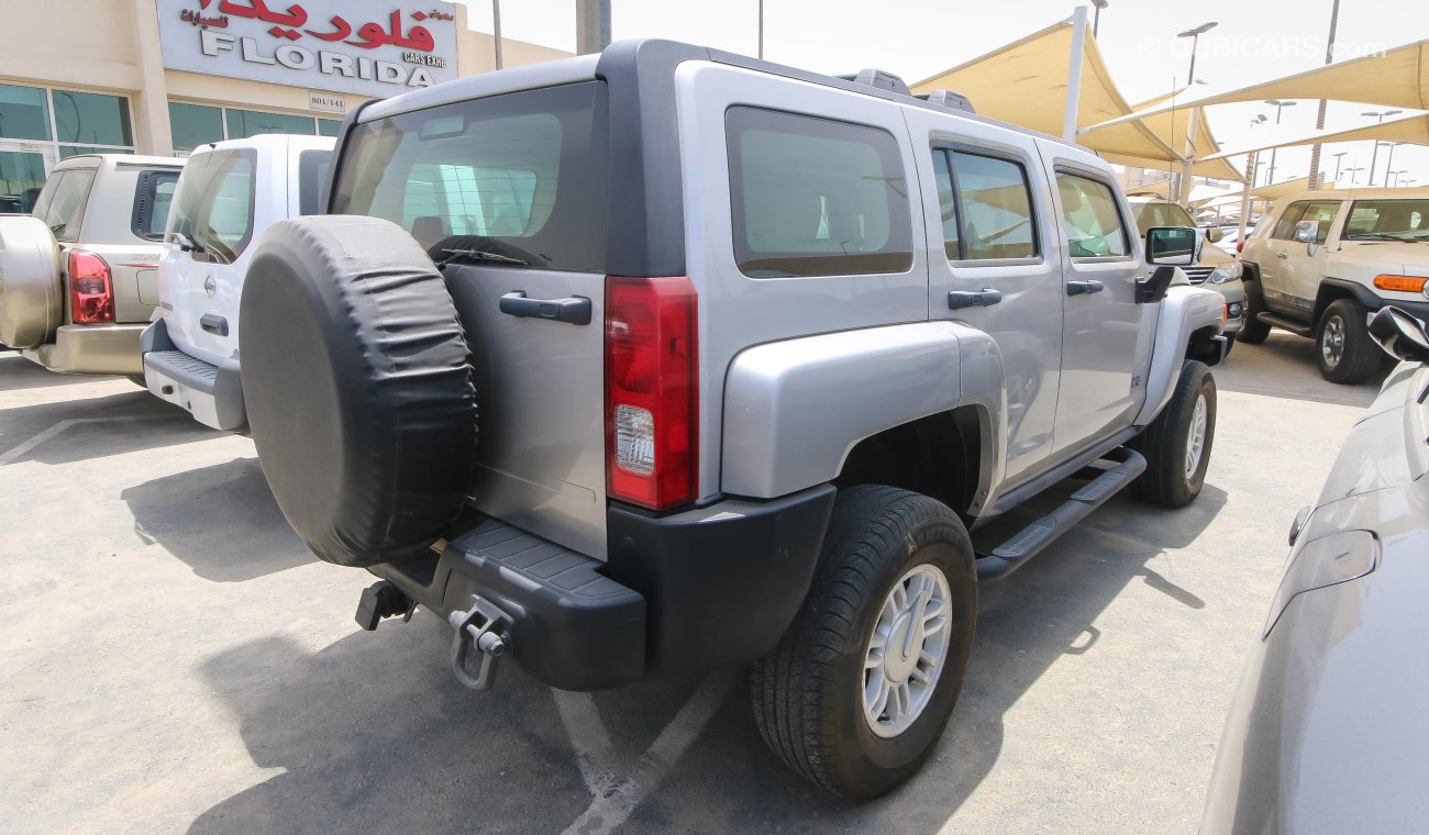 Hummer H3