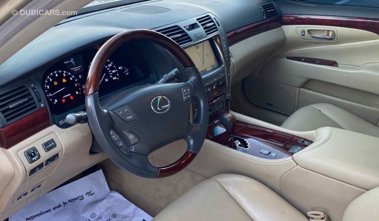 Lexus LS460