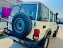 تويوتا لاند كروزر Toyota landcruise Hardtop 2011model 4.2 1HZ Diesel engine Colour White Transmission Manual Interior 