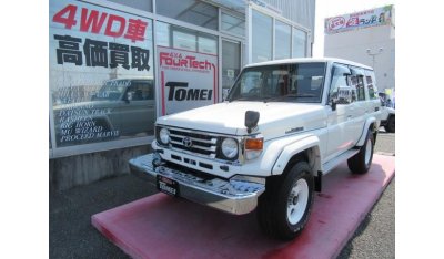 Toyota Land Cruiser HZJ76K