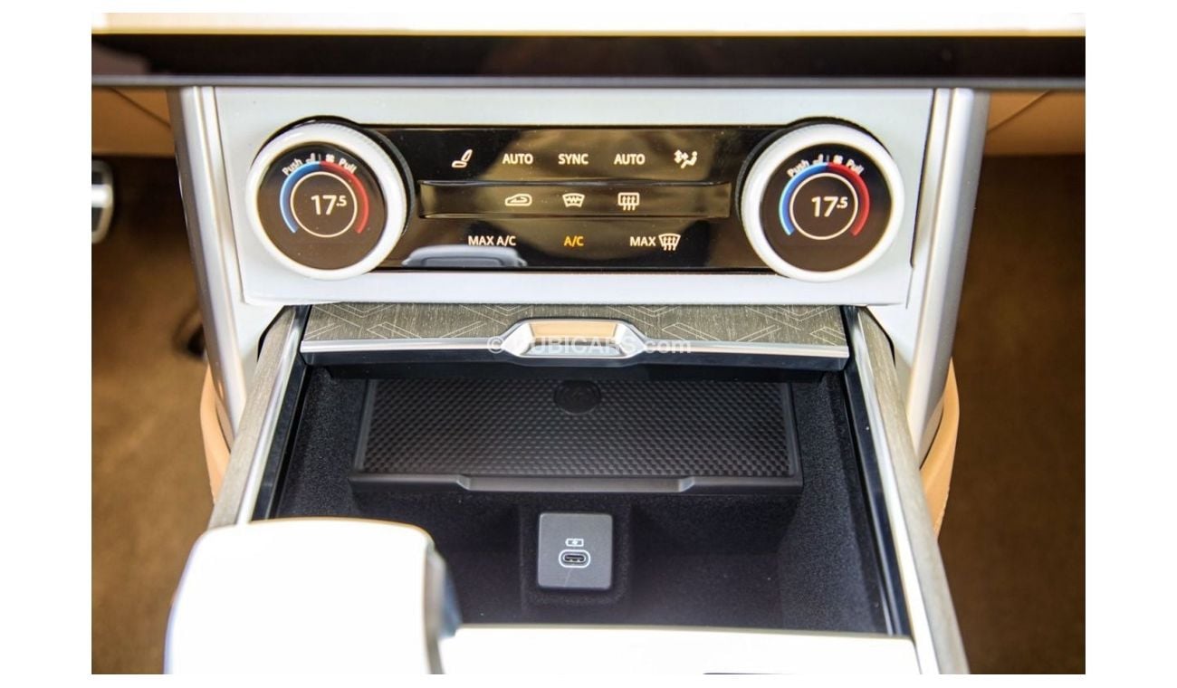 Land Rover Range Rover 2023 Range Rover SV V8 Gold Edition