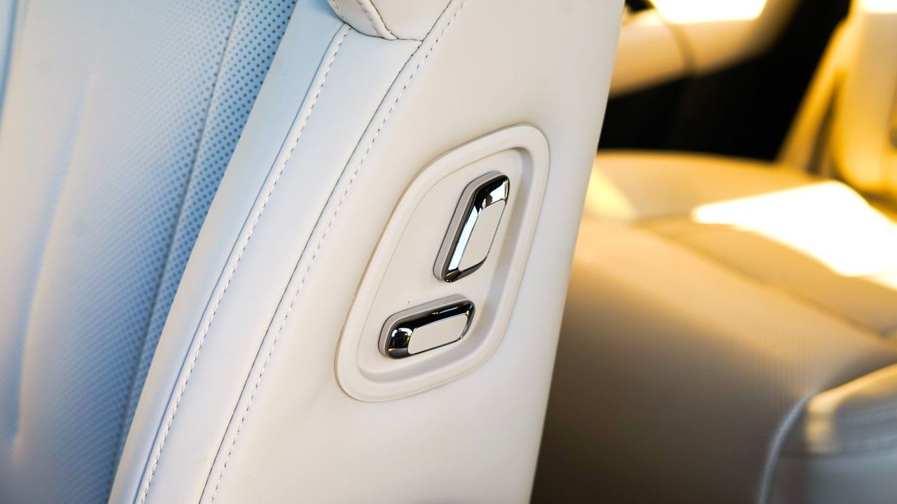 روكس 01 2025 ROX 01 VIP (6 SEATS) / 1.5L HYBRID (PLUG-IN) / 500 HP / WLTC (1,115 KM)