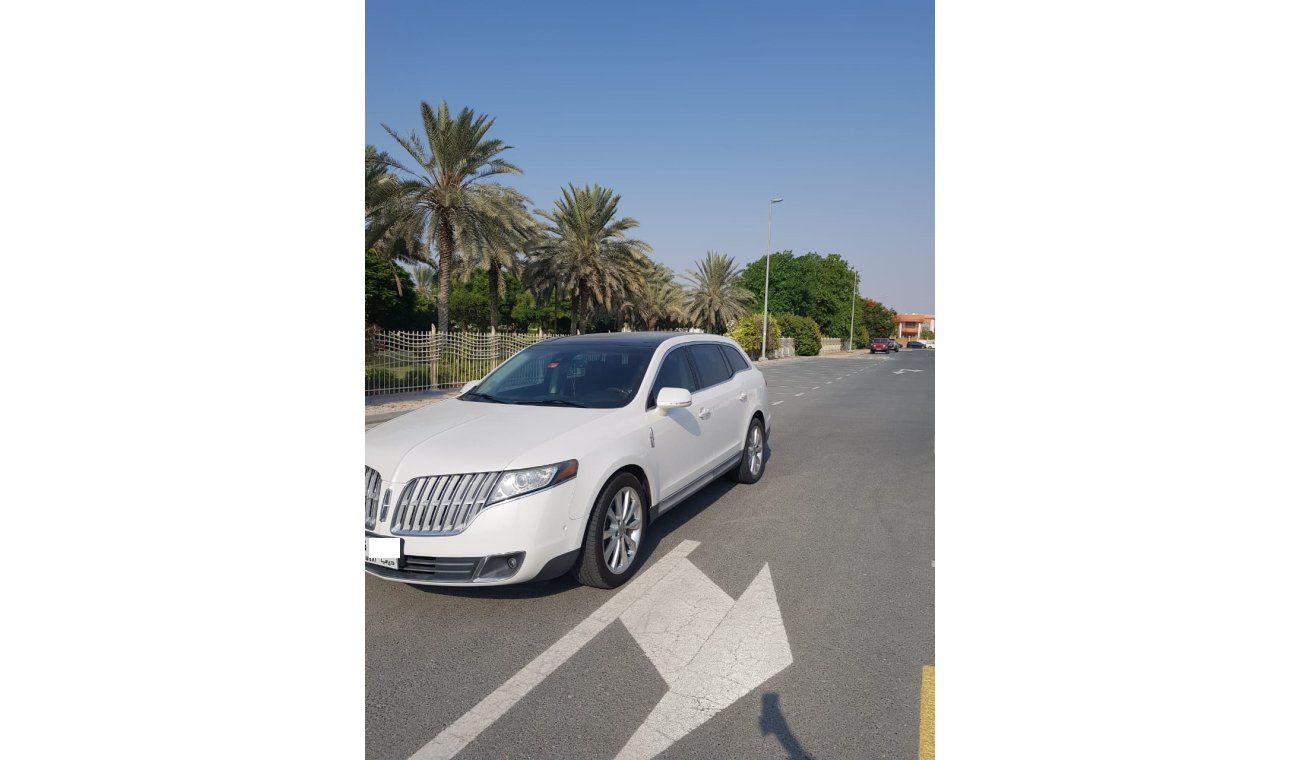 Lincoln MKT TOP OF RANGE//LINCOLN//GCC//760/- MONTHLY//0%DOWN PAYMENT//7 SEATS