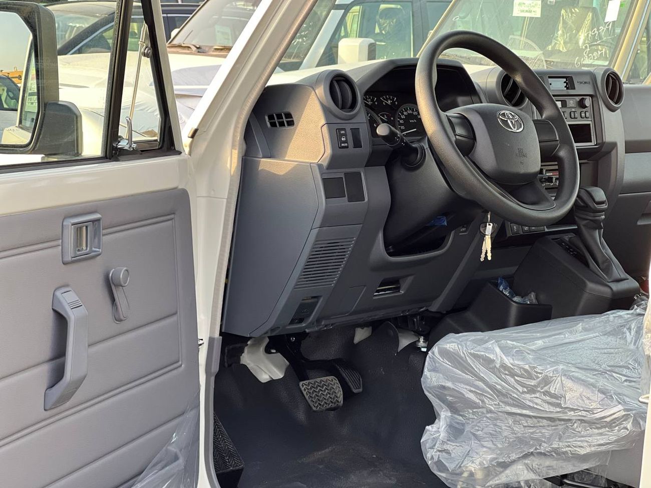 Toyota Land Cruiser 70 LC78 3Doors 4.0L PTR A/T // 2026 // STD With Remote Control // Special Offer // By Formula Auto // F