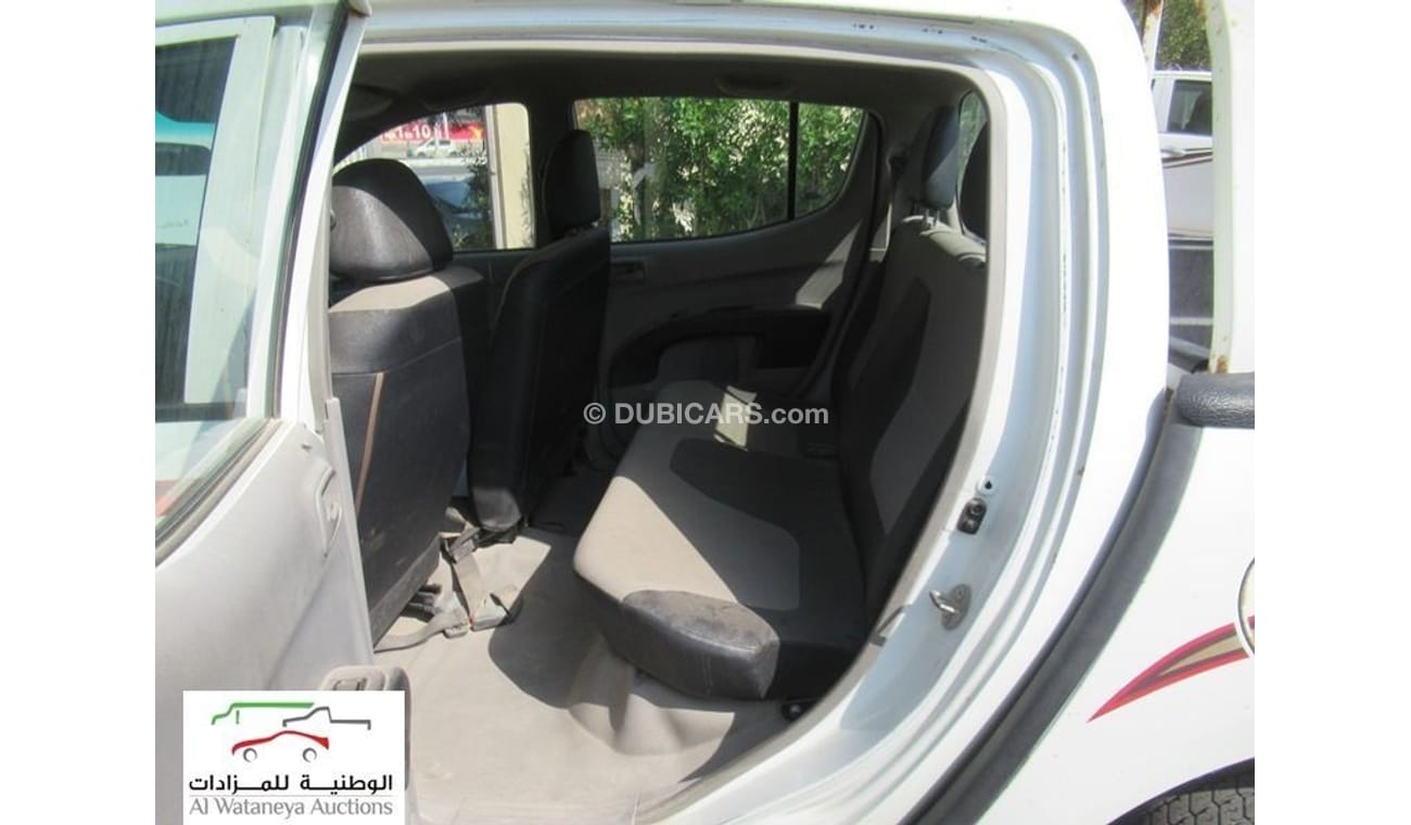 Mitsubishi L200 Mitsubishi L200 D/c pick up 4x2,Diesel,Model:2014. Excellent condition