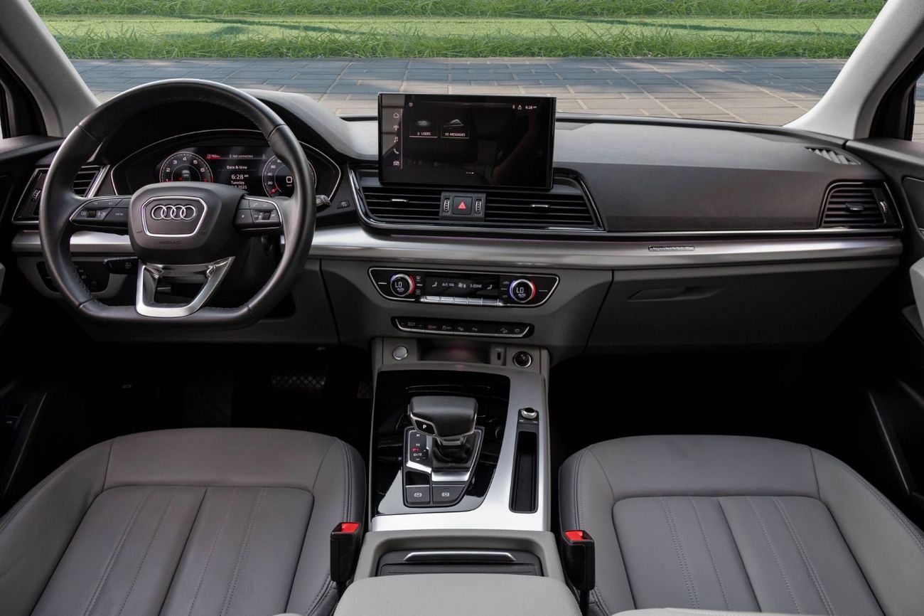 Audi Q5 45TFSI | 3,467 P.M  | 0% Downpayment | ONE OWNER || AGENCY WARRANTY!