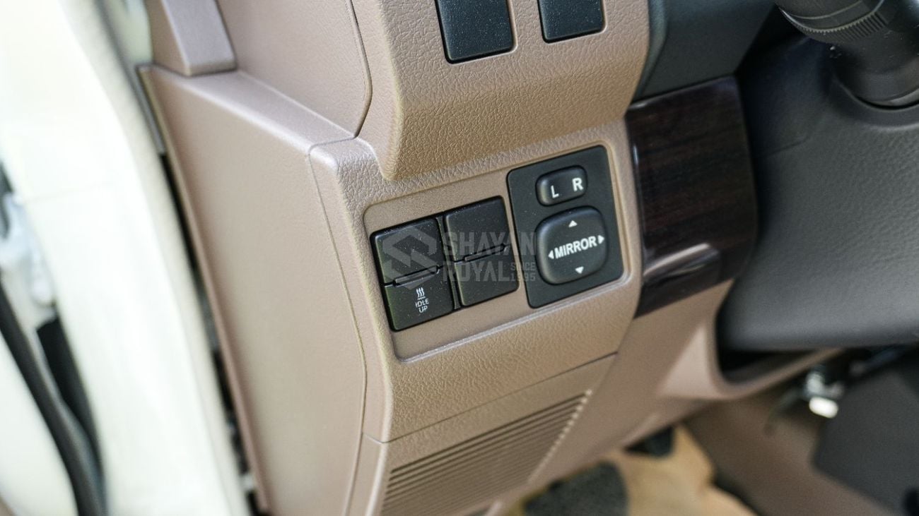 Toyota Land Cruiser Pick Up Standard_E LC79 2.8L DIESEL DC AT WITH DIFF_LOCK 2026MY
