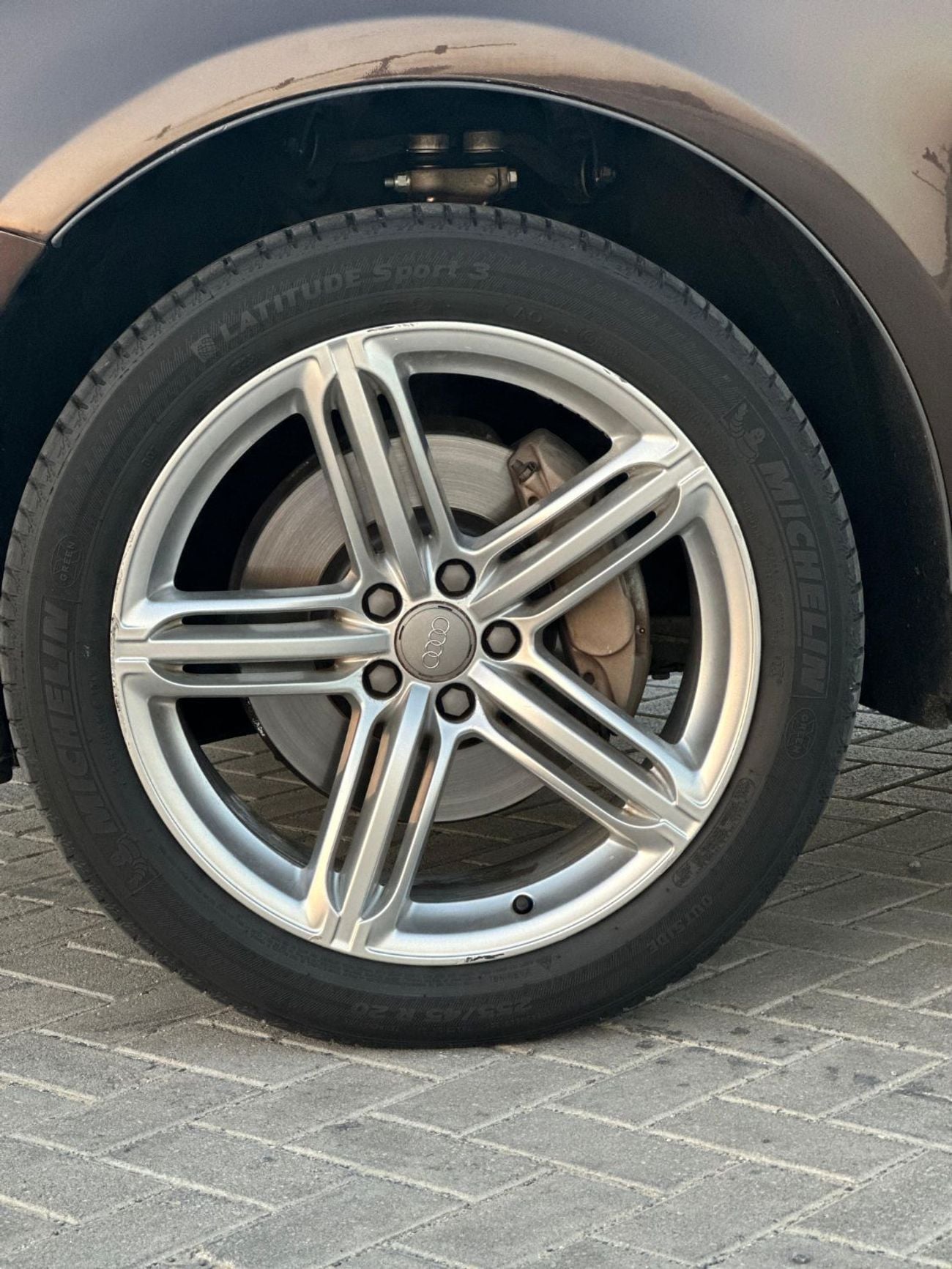 Audi Q5 45 TFSI S-Line 3.0L