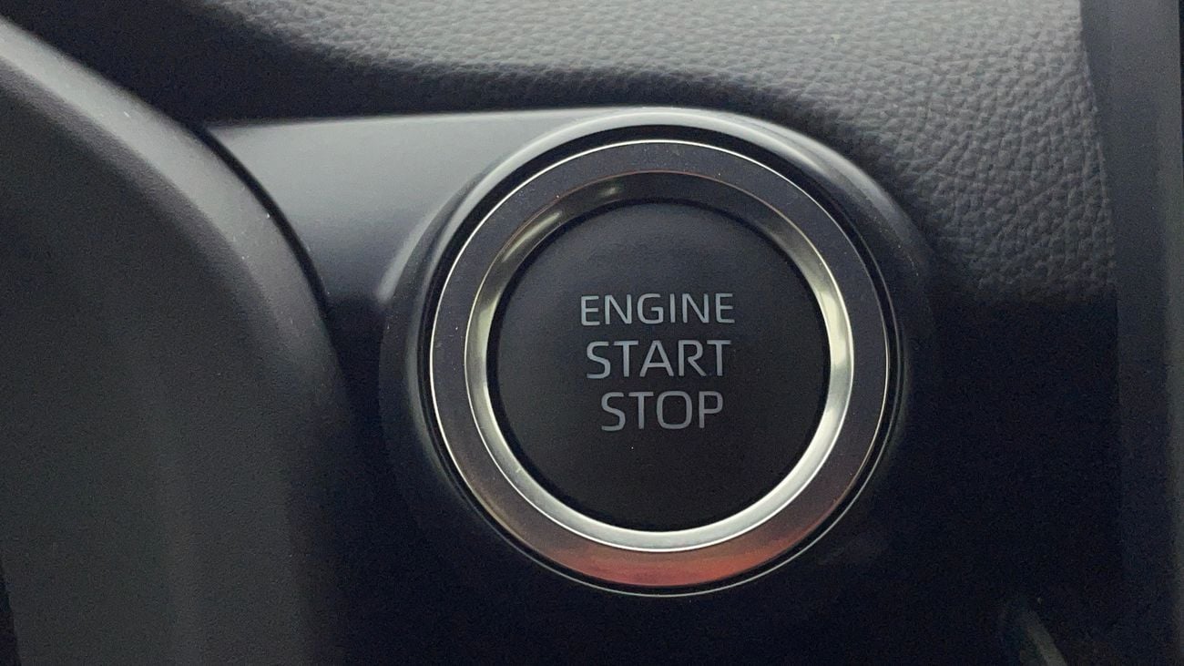 تويوتا لاند كروزر GXR 4 | بدون دفعة مقدمة | اختبار القيادة في المنزل