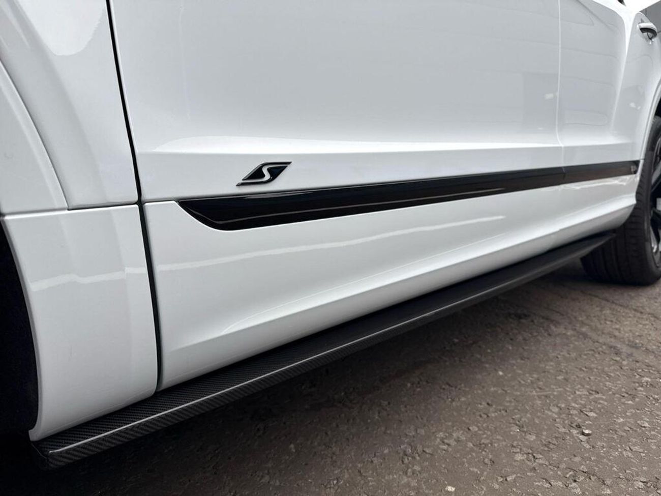 Bentley Bentayga 4.0 V8 S Auto 4WD Euro 6 (s/s) 5dr (EXPORT ONLY) Right hand drive