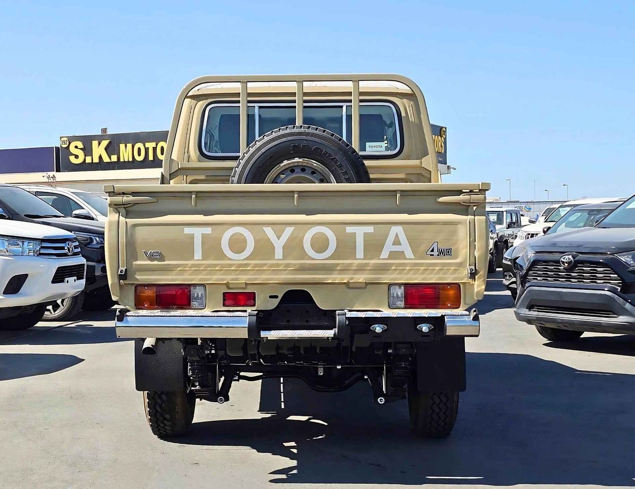 Toyota Land Cruiser Pick Up LC79 / STD / 4.0L V6 PETROL / A/T / DOUBLE CABIN / DIFF LOCK / SNORKEL (CODE #  LC79)