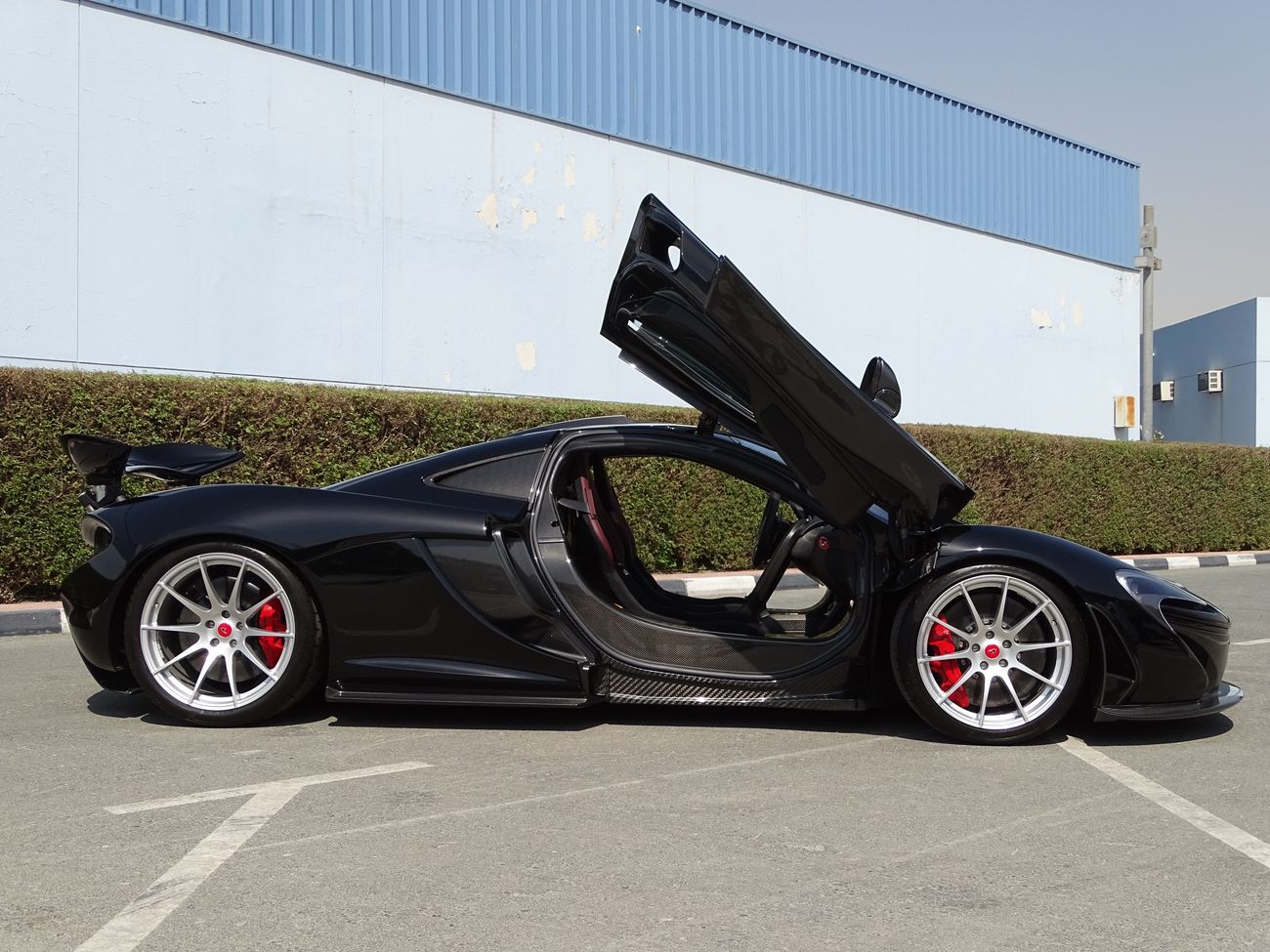 McLaren P1