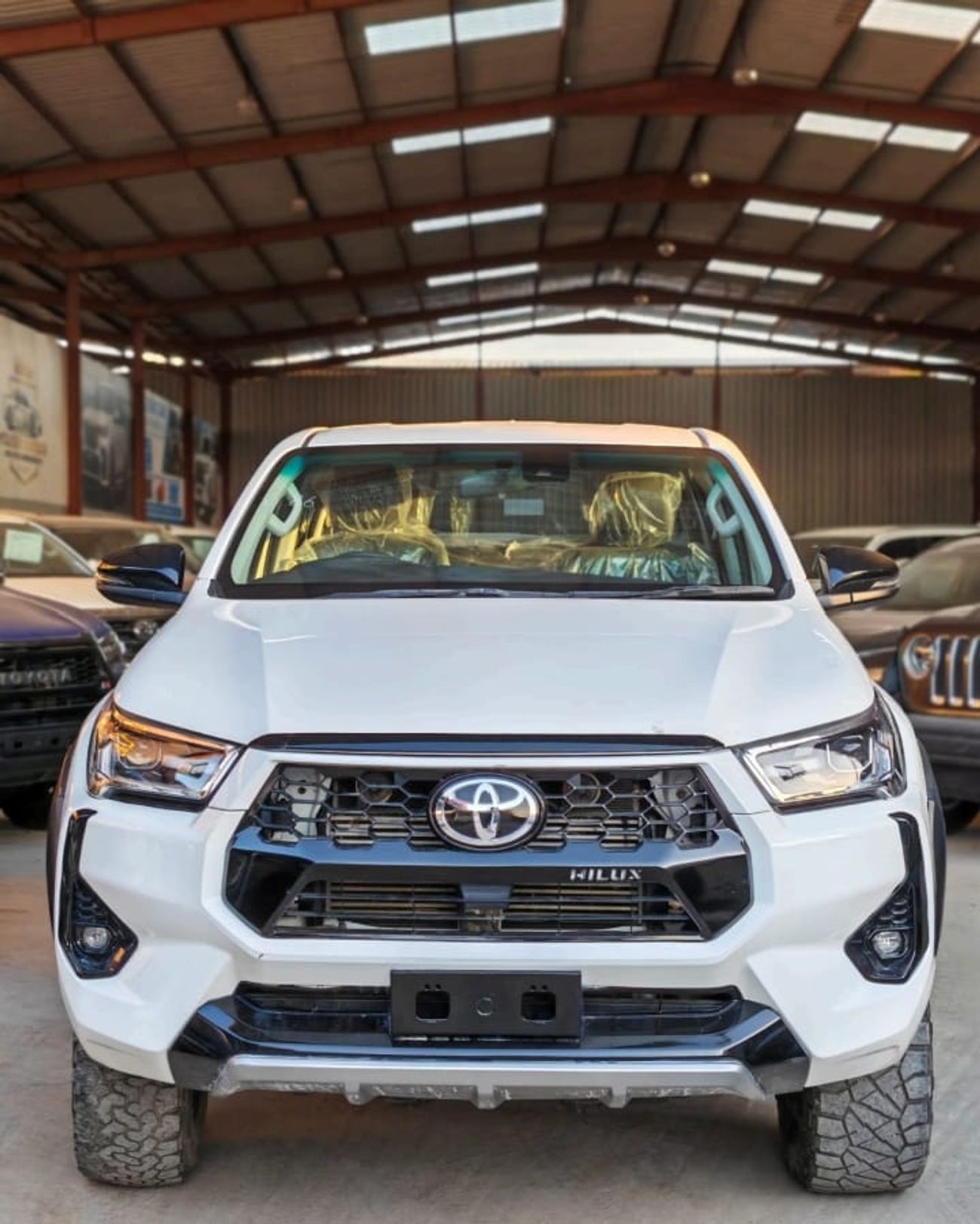 Toyota Hilux Toyota Hilux 2022MODEL 2.8 Diesel engine 4WD 4x4 Colour White Transmission Automatic Interior.Black 