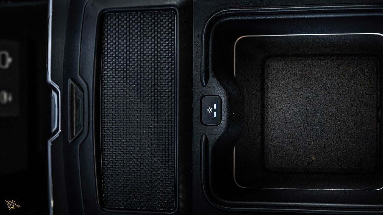 لاند روفر رينج روفر سبورت RANGE ROVER SPORT DYNAMIC HSE P530 4.4L TWIN TURBO