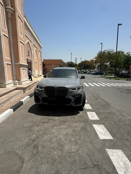 بي أم دبليو X7 50i M SPORT