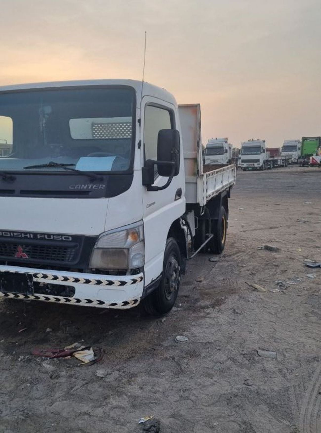 ميتسوبيشي فوسو كانتير Original tipper