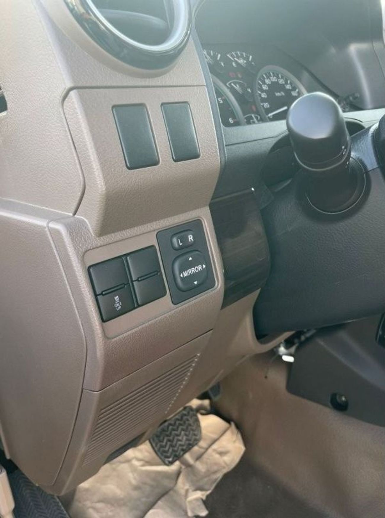 Toyota Land Cruiser Pick Up VDJ79 2.8L DIESEL A/T DOUBLE CABIN FULL OPTION PICKUP