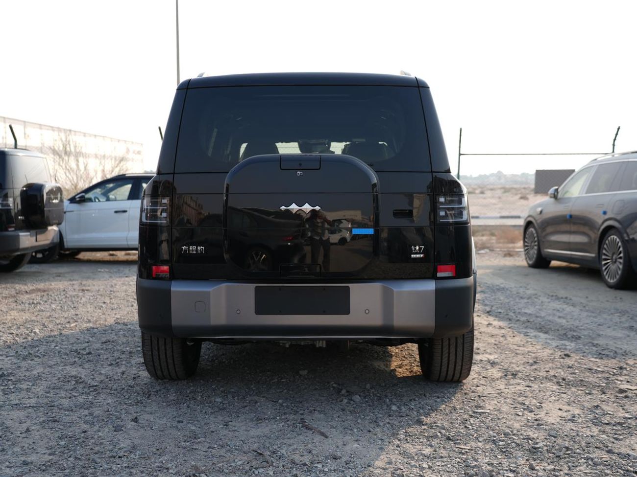 BYD Leopard Titanium 7 BYD Leopard Titanium 7 DM-i 190KM 4WD ULTRA