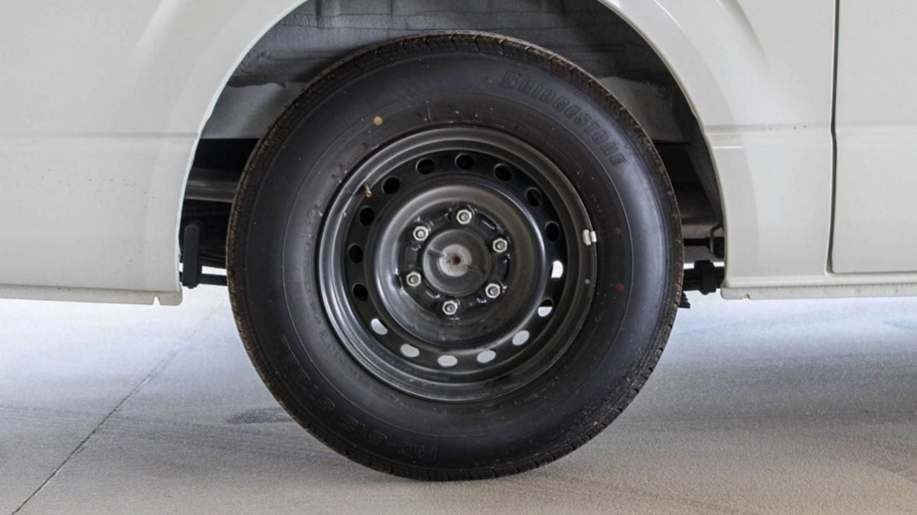 Toyota Hiace Toyota hiace cargo standard 2.7L V4 PETROL