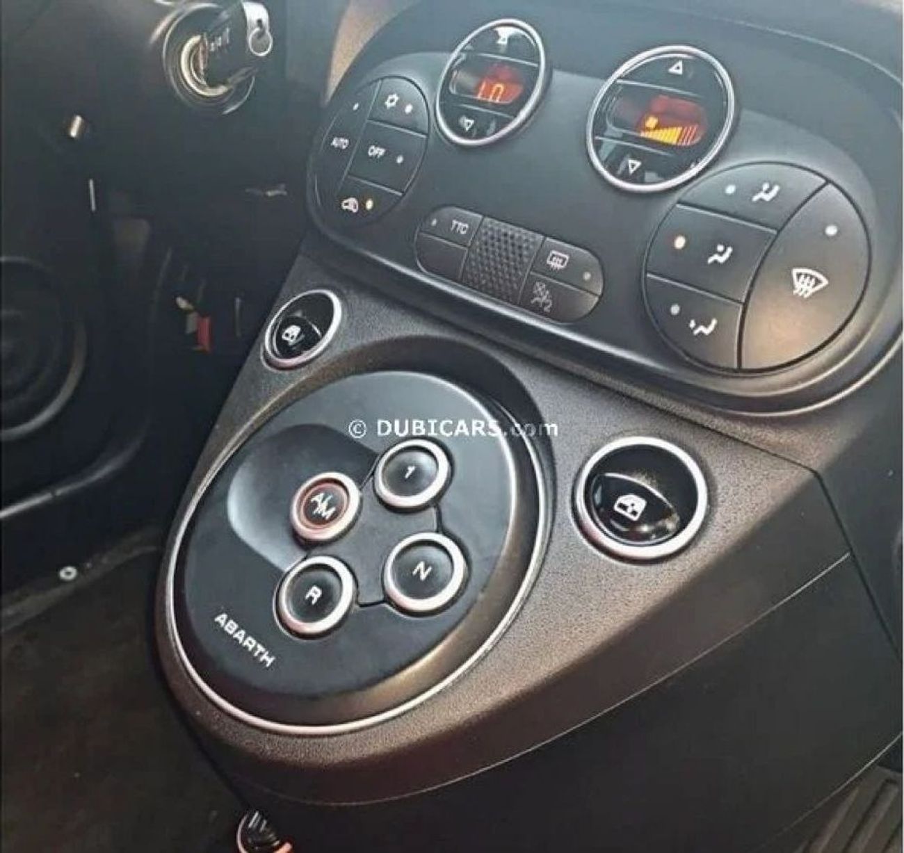 أبارث 595 COMPETIZIONE 1.4L-4CYL  T JET 108-HP  EXCELLENT CONDITION LOW MILEAGE - BANK FINANCE FACILITY