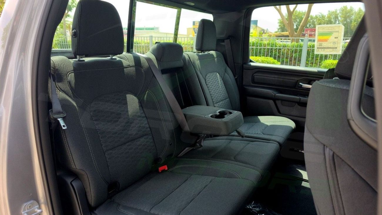 RAM 1500 ( For Export ) 2025 RAM 1500 Tradesman Hurricane SO 3.0TT Crew Cab 4X4 GCC BRAND NEW