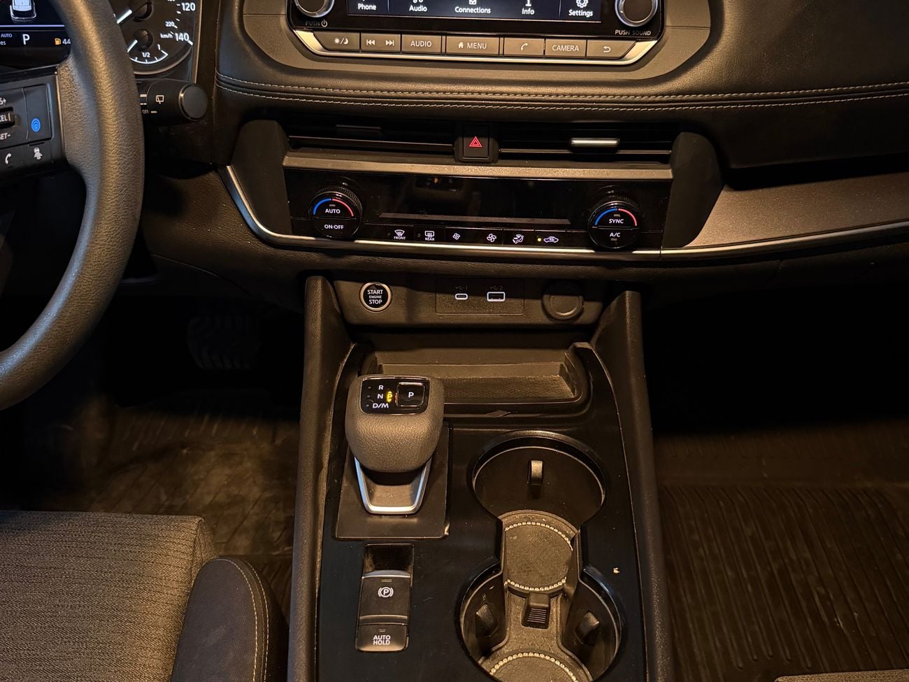 نيسان روج sv