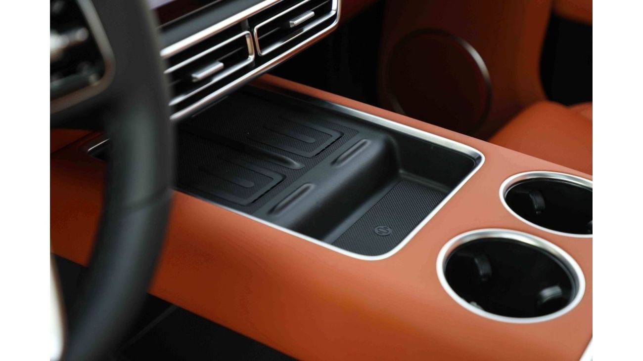 Li Auto L9 2024 Li Auto L9 ULTRA 1.5 - Black inside Black & Orange | Export Only