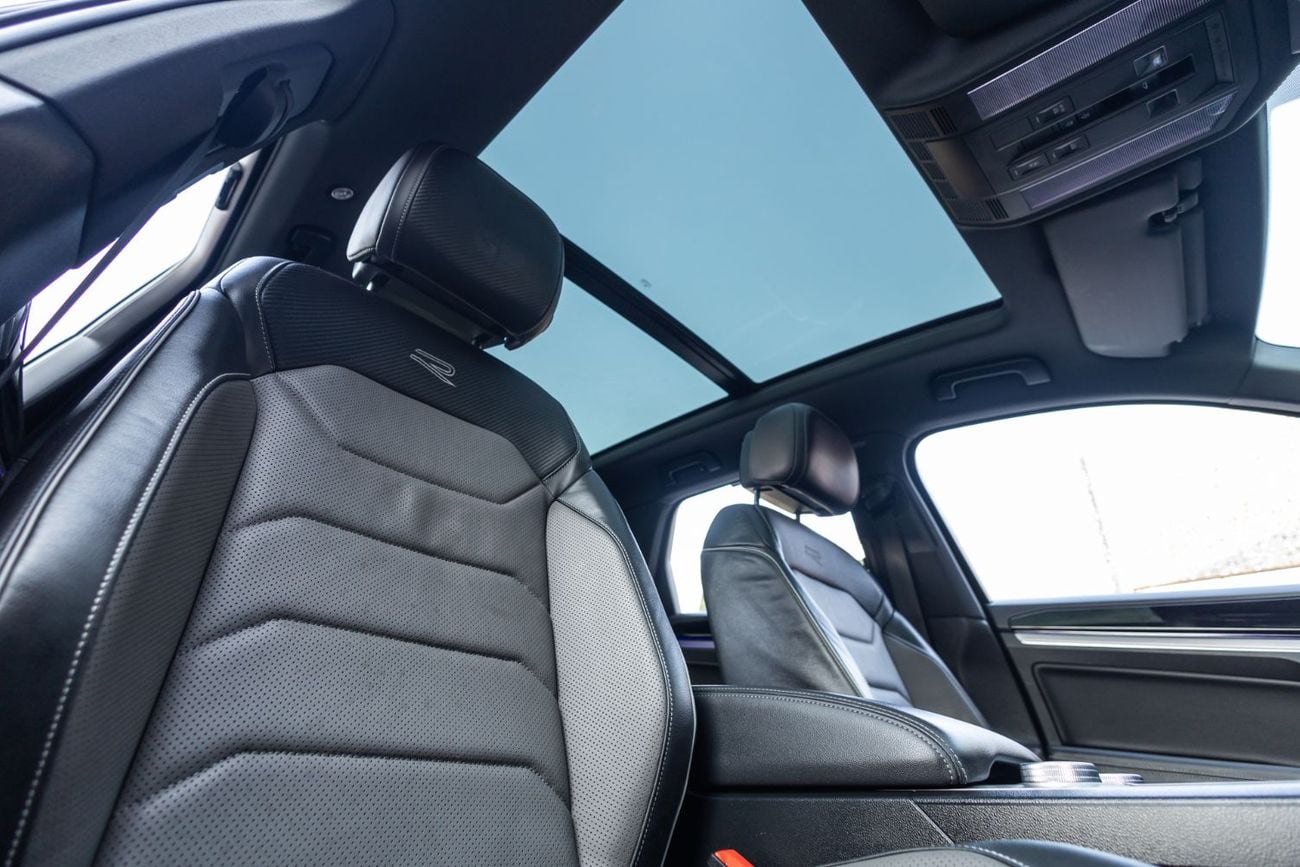 Volkswagen Touareg R-LINE BLACK Volkswagen Touareg R-Line 2023 GCC | Agency Warranty | Service Contract