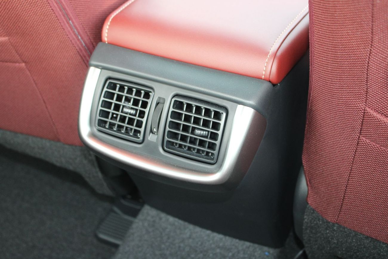 تويوتا هيلوكس TOYOTA HILUX 2.4L DIESEL 4WD DOUBLE CAB GLXS-V AUTO