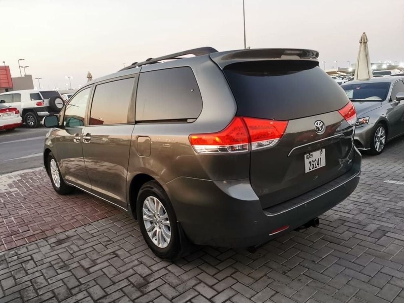 تويوتا سيينا In excellent condition and requires no expenses