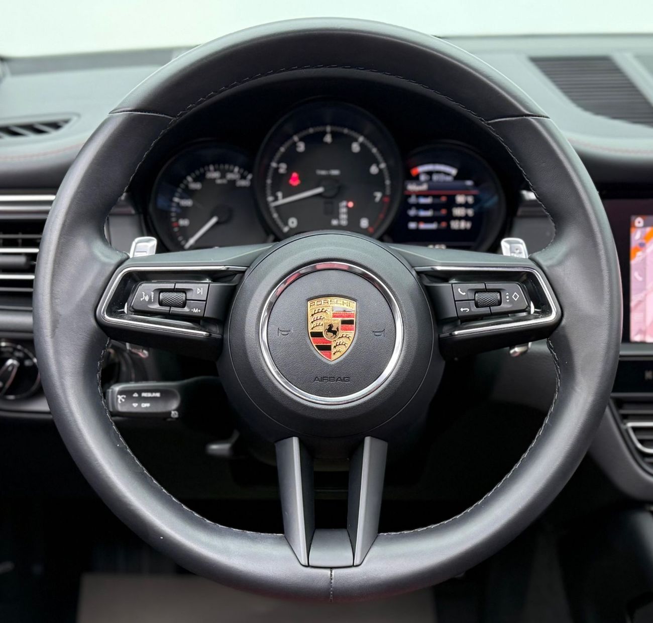 Porsche Macan Std 2.0L (252 HP) 2024 Porsche Macan, 2026 Porsche Warranty, Full Porsche Service History, Low Km, G