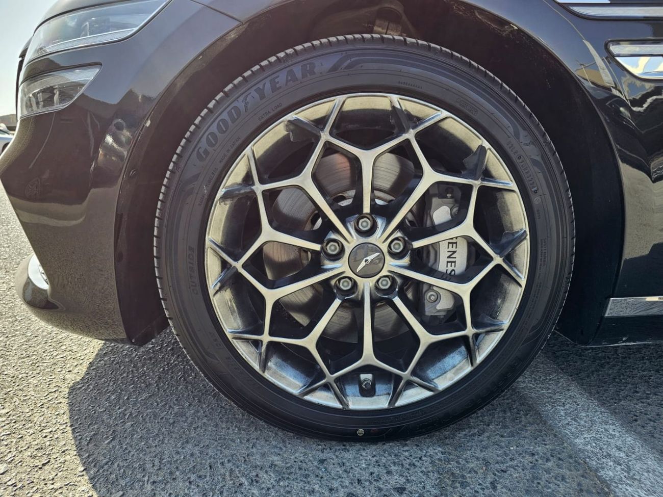 جينيسس G80 Prestige 2.5L AWD