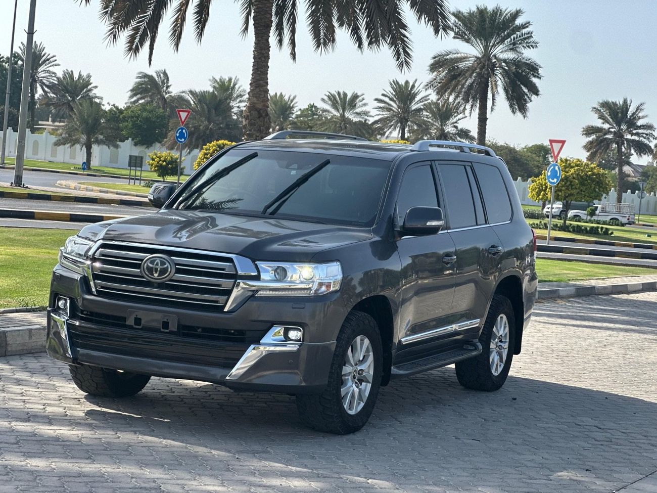 Toyota Land Cruiser Sahara export from Australia