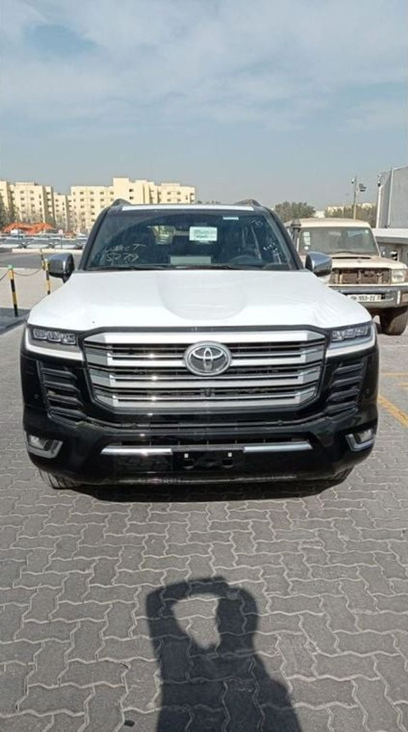 Toyota Land Cruiser PETROL A/T 7 SEATER FULL OPTION(ONLY FOR AFRICA)