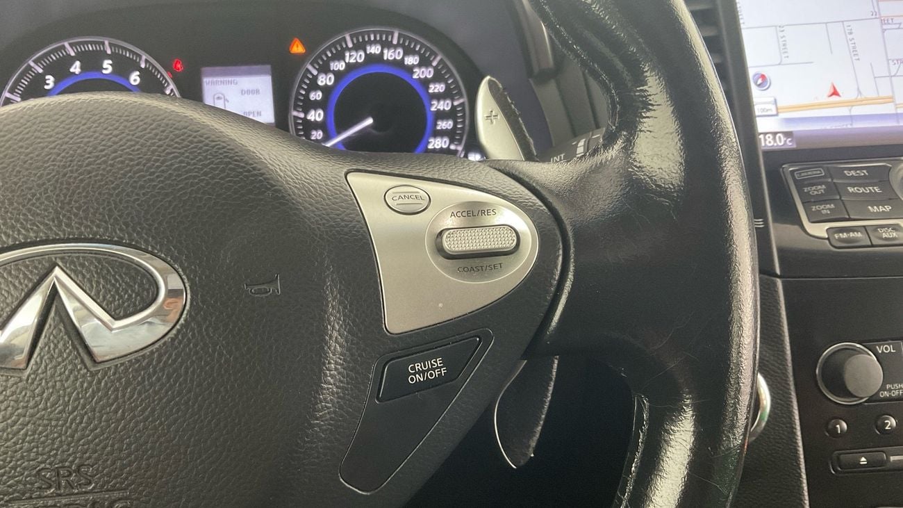 إنفينيتي QX70 Luxury / Luxe Sensory | upto AED 20,000 Ramadan Discount | شامل الضمان | 0 ﺪﻔﻋﺓ ﺃﻮﻟﻯ