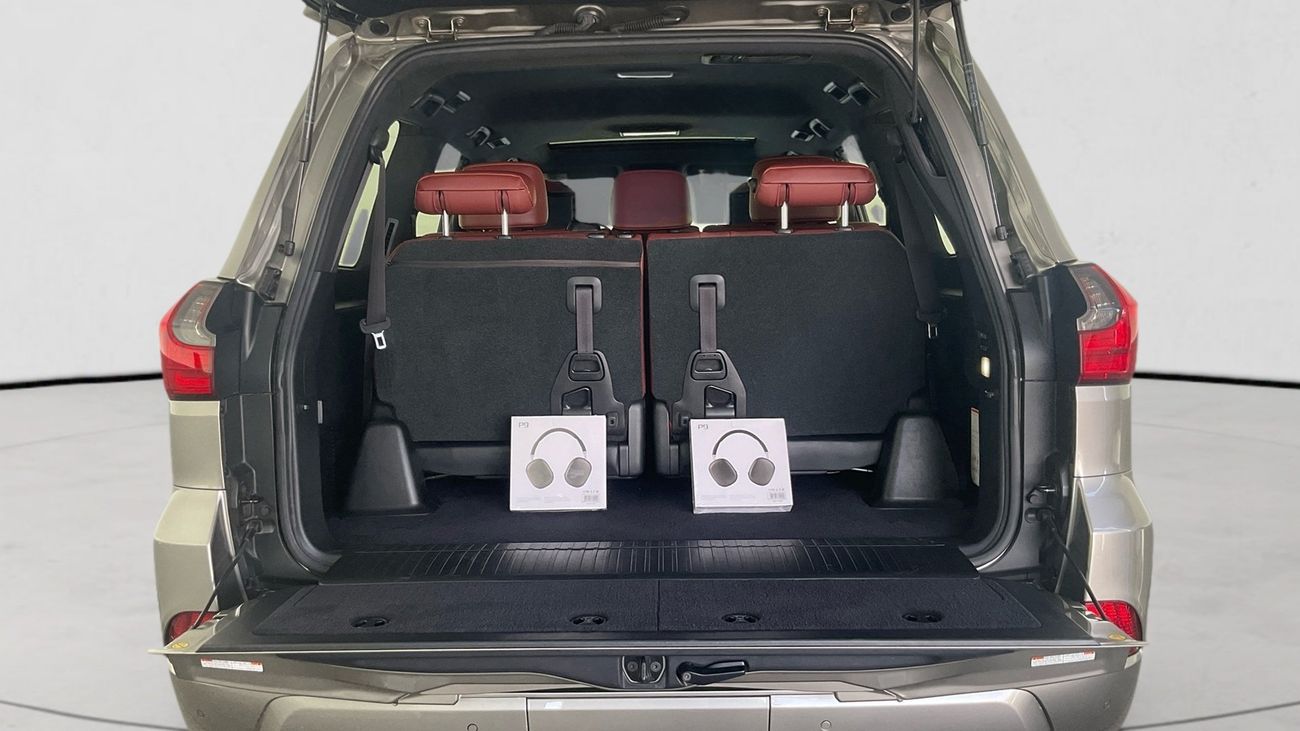 Lexus LX 570 Platinum 5.7L Platinum | Guaranteed Warranty | 0 Down Payment