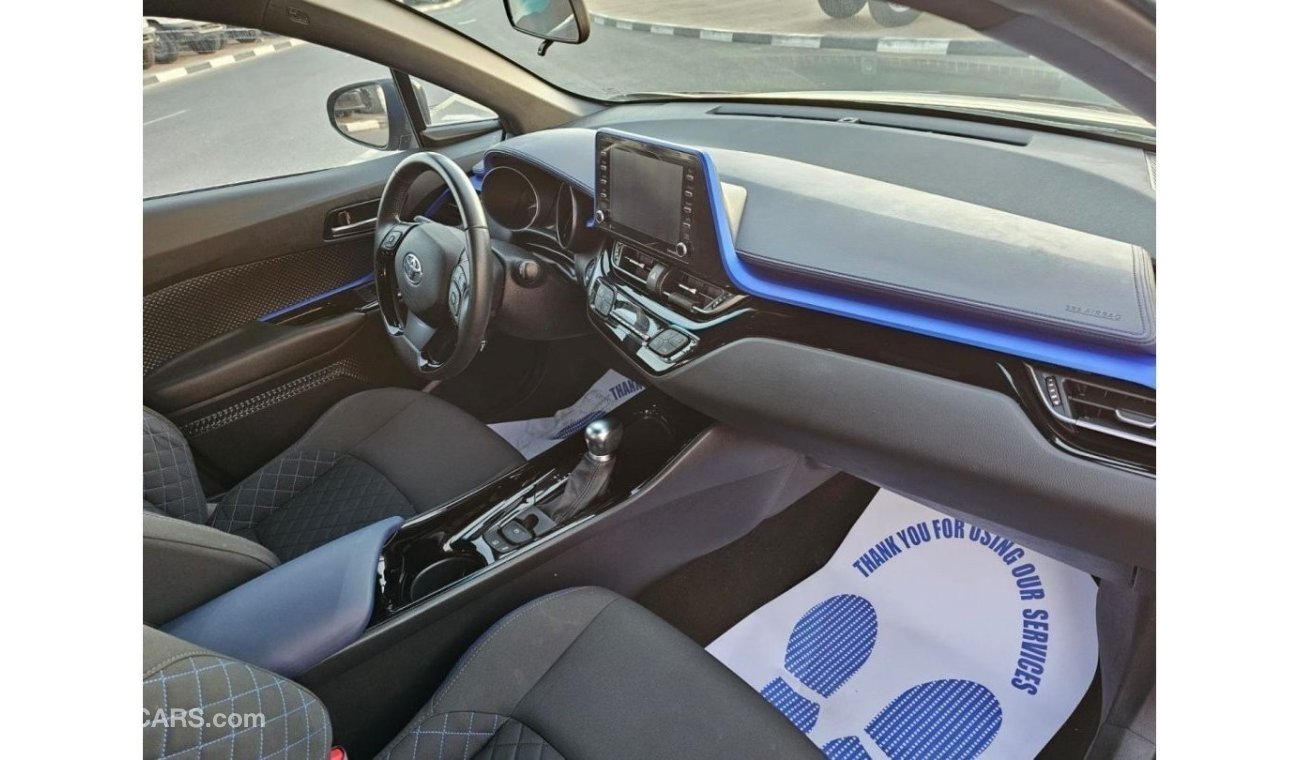 Toyota CHR 2021 Toyota C.HR 2.0L V4 XLE Push Start - UAE PASS