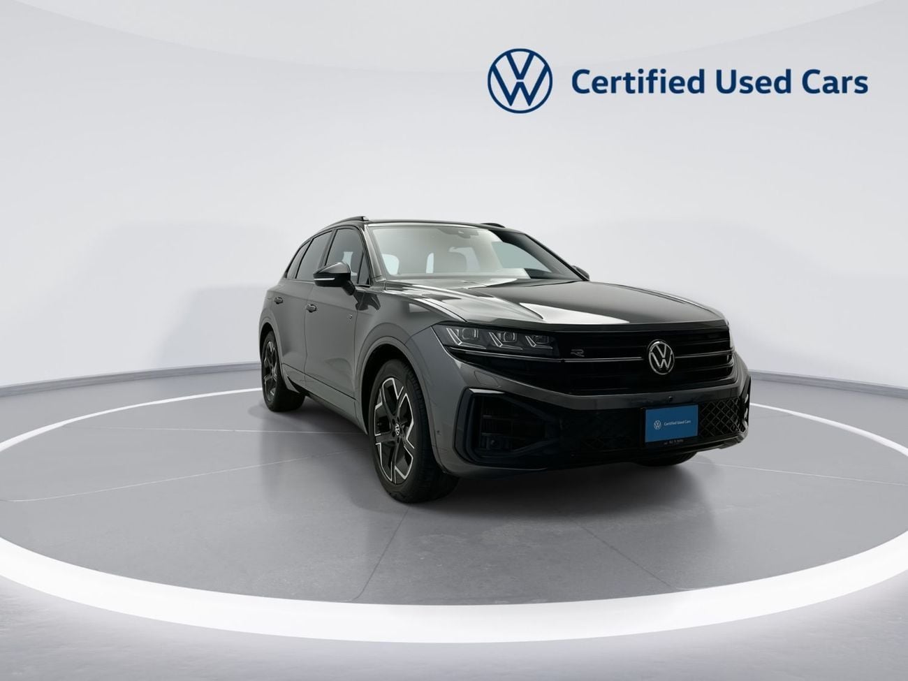 Volkswagen Touareg R-LINE VW Certified | The Ultimate Flagship SUV | Well Maintained