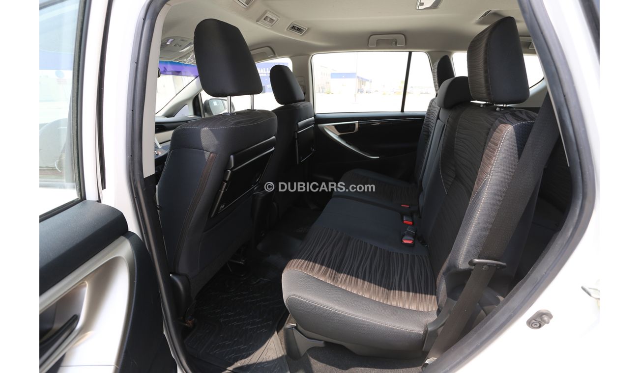 Toyota Innova SE 2.7cc with Cruise Control and Alloy Wheels(11987)