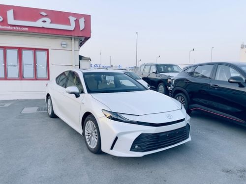 Toyota Camry GLE 2.5L Hybrid