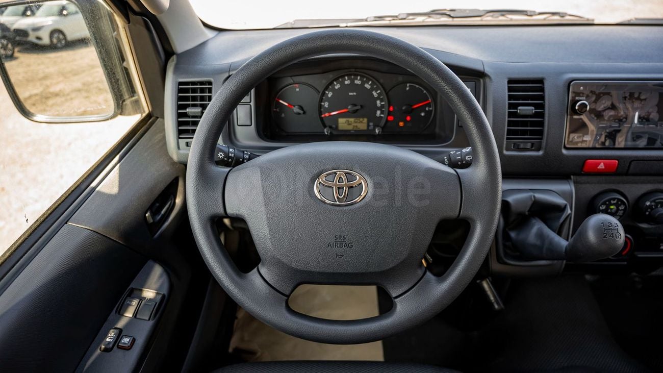 تويوتا هاياس TOYOTA HIACE HR
