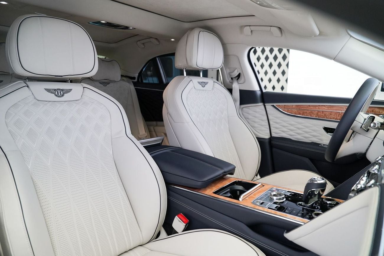 بنتلي فلاينج سبور Mulliner V8