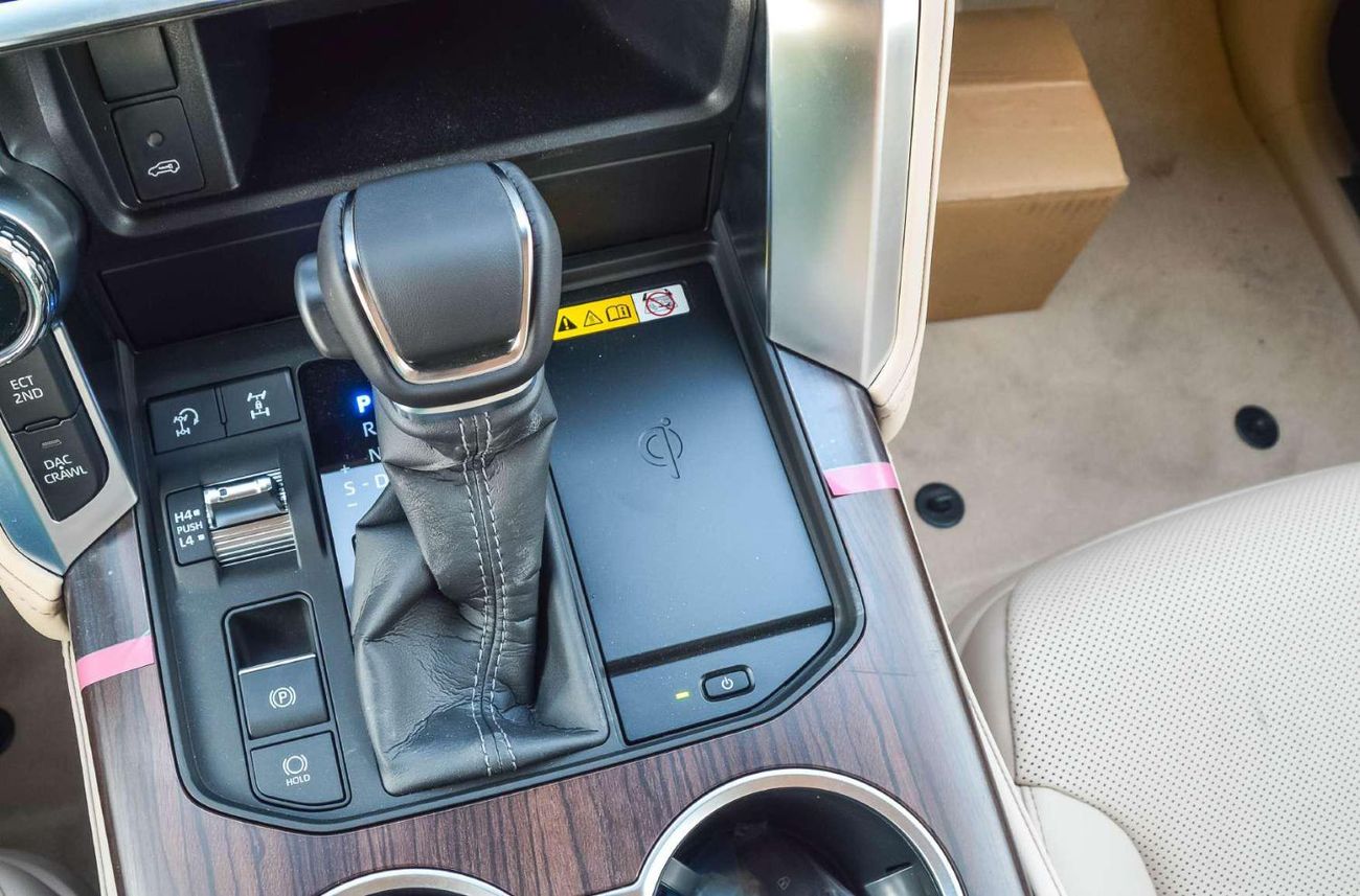 تويوتا لاند كروزر GXR 4.0L TOYOTA LAND CRUISER GX.R 4.0L 4WD PETROL SUV 2025